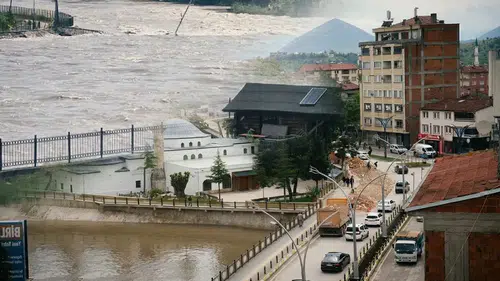 Tokat'ta 33 yıllık rekor kırıldı: Köprüler neden kontrollü yıkılıyor?