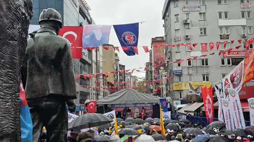 Zonguldak'ta 1 Mayıs Kutlamalarına Minik Madenci Damga Vurdu