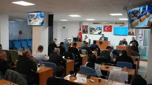 Düzce Belediye Meclisi su projesi için Mısır ve Çin'e geziyi onayladı