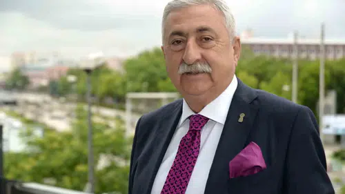 Palandöken: "Gençlerimiz, ülkemizi daha güçlü yarınlara taşıyacaktır"