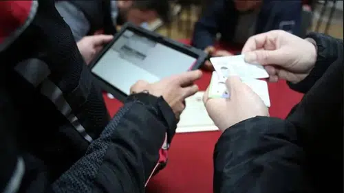 Öğrenci evlerinde 2 milyar liralık yasa dışı bahis ağı çökertildi