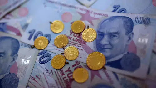 Gram altın yüzde 0,6 artışla 6 bin 215 lirada