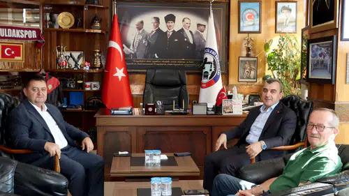 Çolakoğlu'ndan Genel Başkan Yeşil'e ziyaret