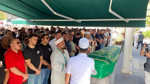 İstanbul'daki kaza sonrası hayatını kaybeden kameraman memleketinde toprağa verildi