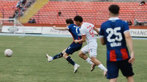 Son Dakika Sürprizi: Zonguldakspor, Karabük İdmanyurdu'na 2-1 Mağlup Oldu!