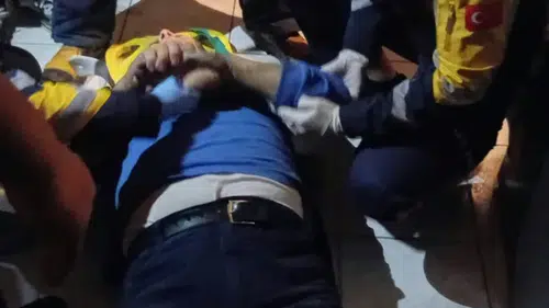 Zonguldak'ta üç kat düşen asansördeki kişi yaralandı