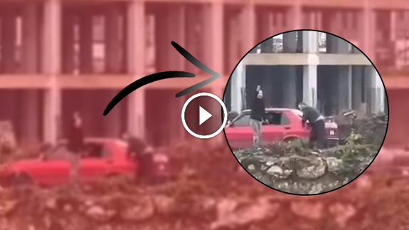 Karısını iş arkadaşıyla bastı!