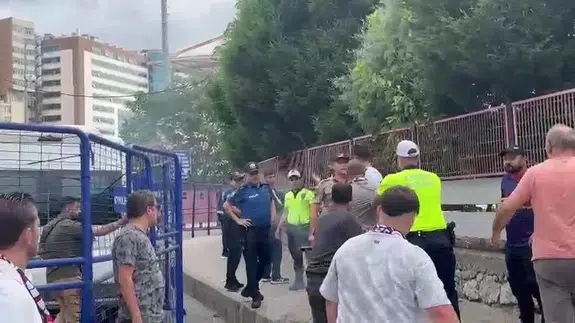Batı Karadeniz Derbisi Öncesinde Gerginlik: Taraftar Kavgası ve İlk 11 Kadroları Açıklandı!