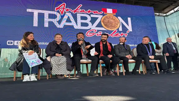 Ava Yaman'dan kıyafet eleştirilerine yanıt: "Bu da benim özgürlüğüm"