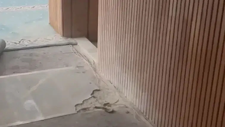 Kastamonu’da düşen yıldırım camiye isabet etti