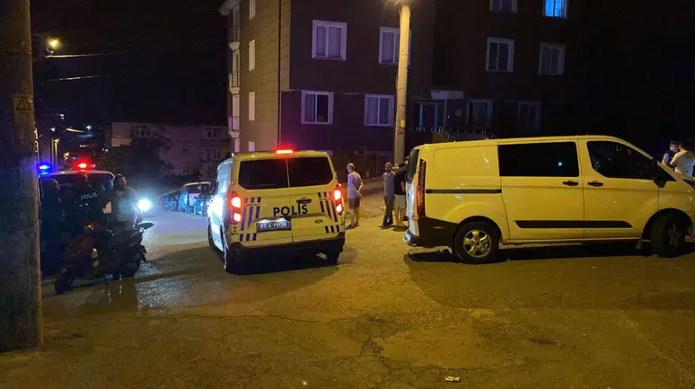 Kurşunların hedefi oldu, saldırıdan yara almadan kurtuldu