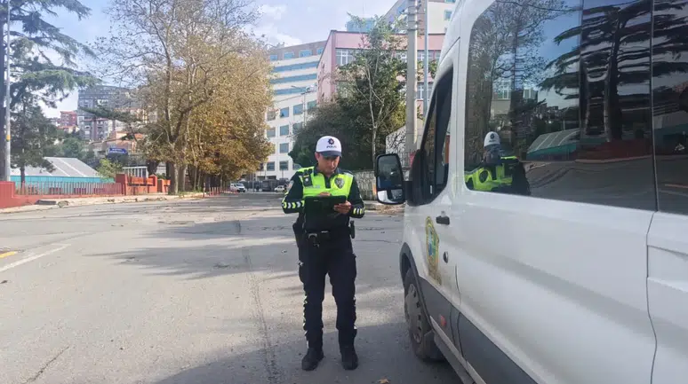 Zonguldak'ta okul çevrelerinde 3 bin 748 kişiye GBT sorgusu