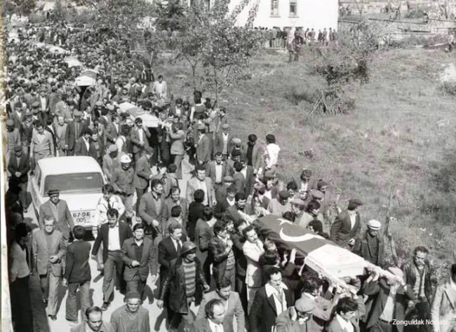 Kandilli'nin kara günü; 103 madenciden geriye 42 yıllık acının fotoğrafı kaldı