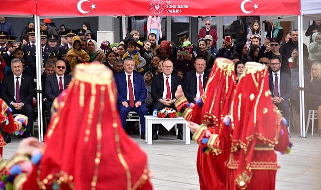 23 Nisan coşkuyla kutlandı