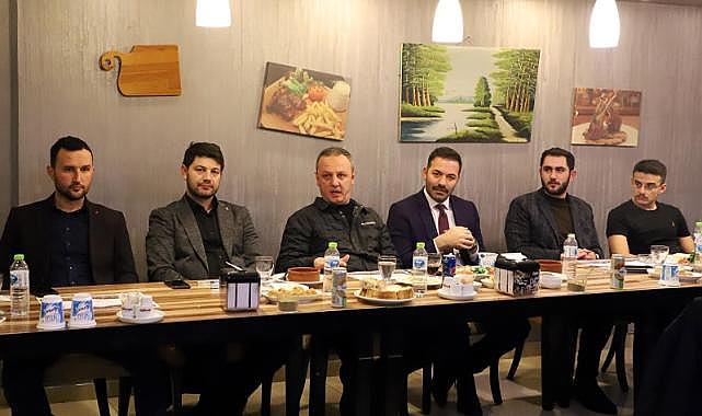 AK Parti gençleri iftarda buluşturdu!