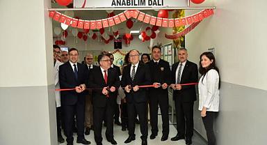 Çocukların resim sergisinin açılışını yaptılar!