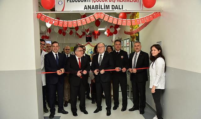 Çocukların resim sergisinin açılışını yaptılar!