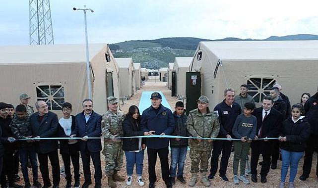 Erdoğan'ın 'Muhatabın benim' dediği ABD Büyükelçisi, Akar'la açılışta