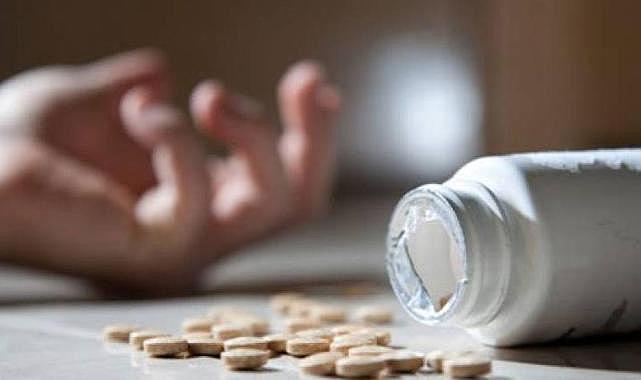 İlaç içerek canına kıymak istedi