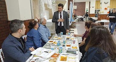 Kamil Altun ilçe esnafıyla iftarda buluştu