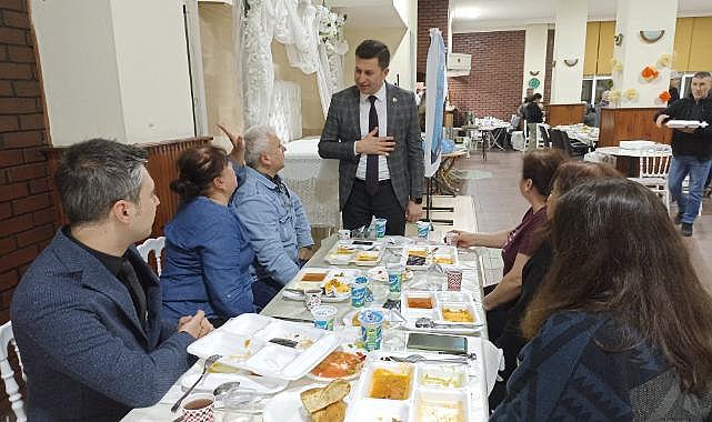 Kamil Altun ilçe esnafıyla iftarda buluştu