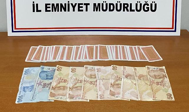 Kumar oynayanlar bakın nasıl yakalandı!