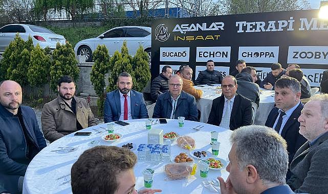 MHP'nin adayı Kotra, Çaycuma'da iftara katıldı
