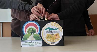Öğrenciler kumbaraları Hatay için doldurdu!