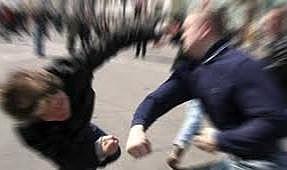 Ramazan bitti, bayramda kavgaya tutuştular!