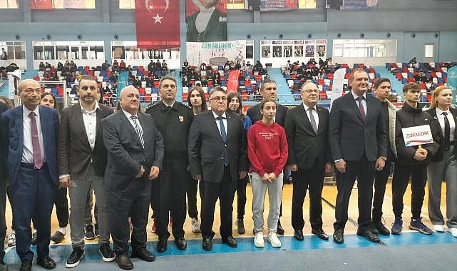 Rektör Özölçer, Taekwondo Şampiyonası Etkinliğine Katıldı