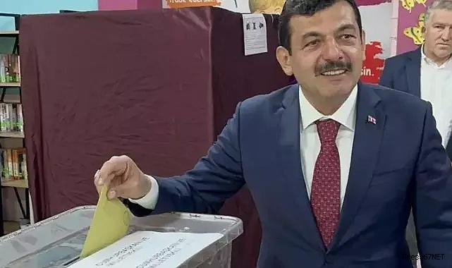 AK Parti Zonguldak 1. Sıra Milletvekili adayı Muammer Avcı oyunu kullandı