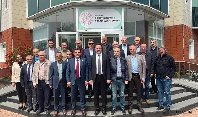 AK Partililer kahvaltıda buluştu!