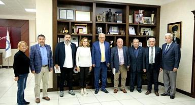Başkan Posbıyık, CHP’li Önceki Dönem Başkanlarıyla Bir Araya Geldi