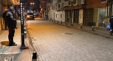 Pompalı tüfekle sokakta kurşun yağdırdı!