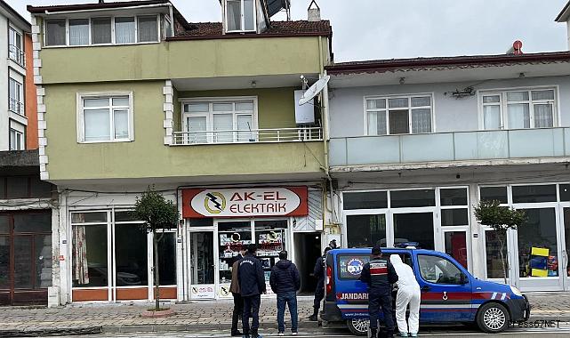 Görüştüğü evli kadının evinde kayınpeder tarafından bıçaklanarak öldürüldü  