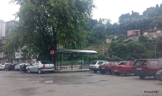 Kozlu'da dolmuş duraklarının bekleme yeri değişti