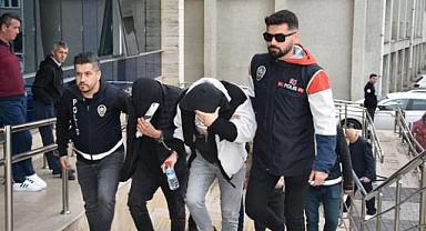 Makatına tahta kaşık sokmuşlardı! 3 kişi tutuklandı