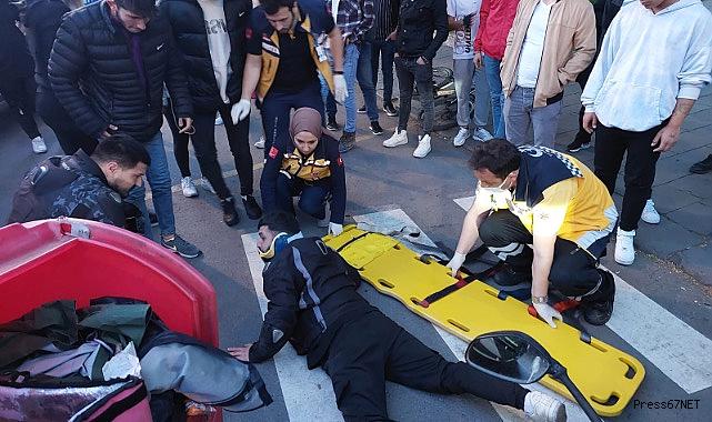 Otomobil, moto kuryeye çarptı