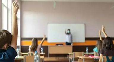 Seçimlerin ertesi günü eğitime ara veriliyor!
