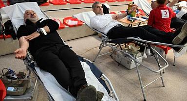 Sporcu fabrikasında kan bağışladılar