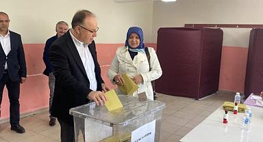 Vali Mustafa Tutulmaz oyunu kullandı