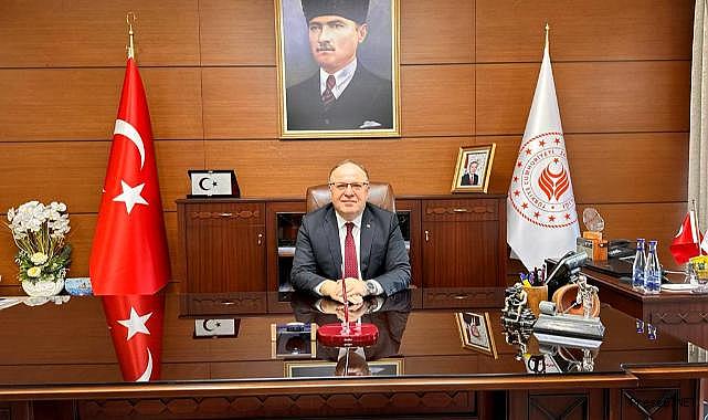 Vali Tutulmaz Anneler Günü'nü kutladı