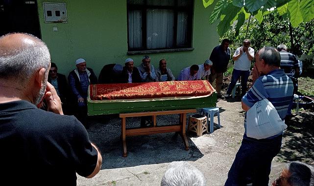 Bisikletinde kalp krizi geçiren adam defnedildi