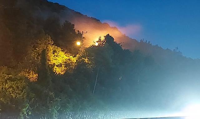 Evinin önünde ateş yaktı ekipler alarma geçti