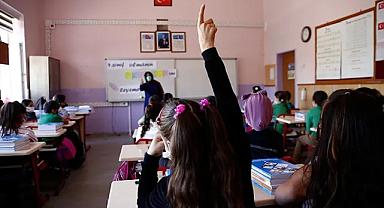 İlkokul, ortaokul, lise öğrencilerine flaş açıklama! 1 ay daha erken…