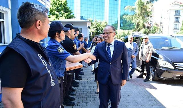 Jandarma ve polisin bayramını kutladılar