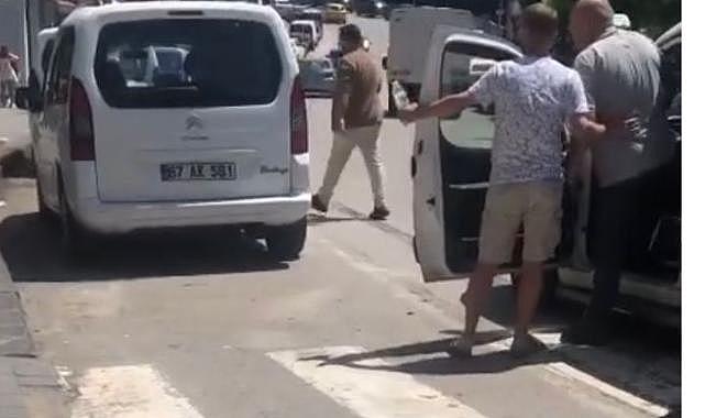 Kavşakta kırmızı ışık tartışması!