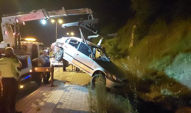 Kaza yaptığı aracını terk edip gitti