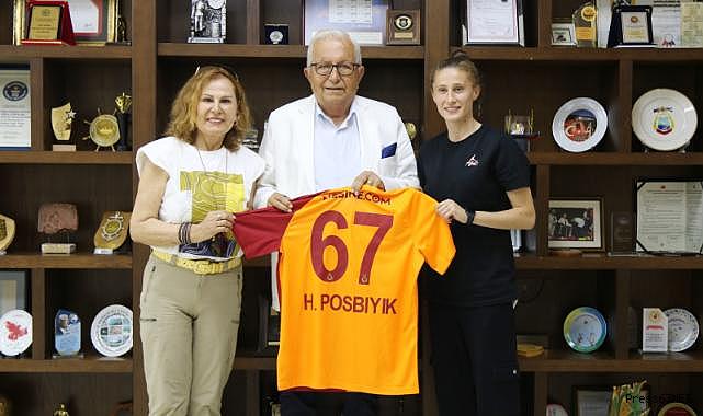 Milli Gurur Ebru Topçu Başkan Posbıyık’ı Ziyaret Etti