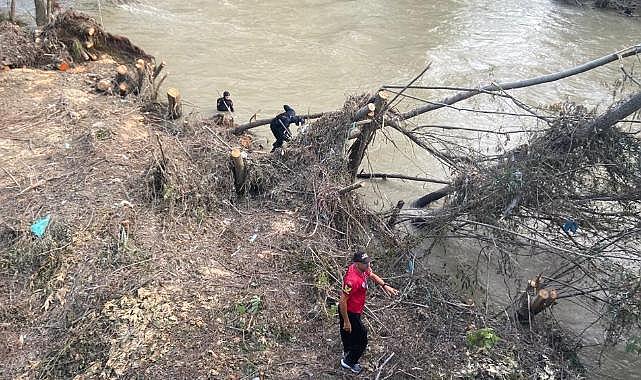 Akıntıya kapılan 27 yaşındaki Ercan&#039;dan haber yok!